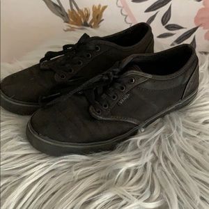 Classic Vans Black- Women’s 5.5.